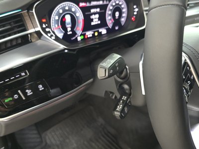 2023 AUDI A8 — миниатюра 12