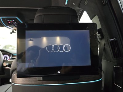 2023 AUDI A8 — миниатюра 19