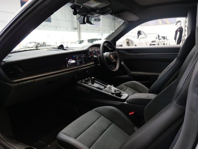 صورة 10 لـ 2026 Porsche 911