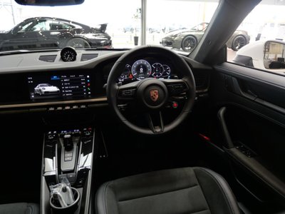 صورة 9 لـ 2026 Porsche 911