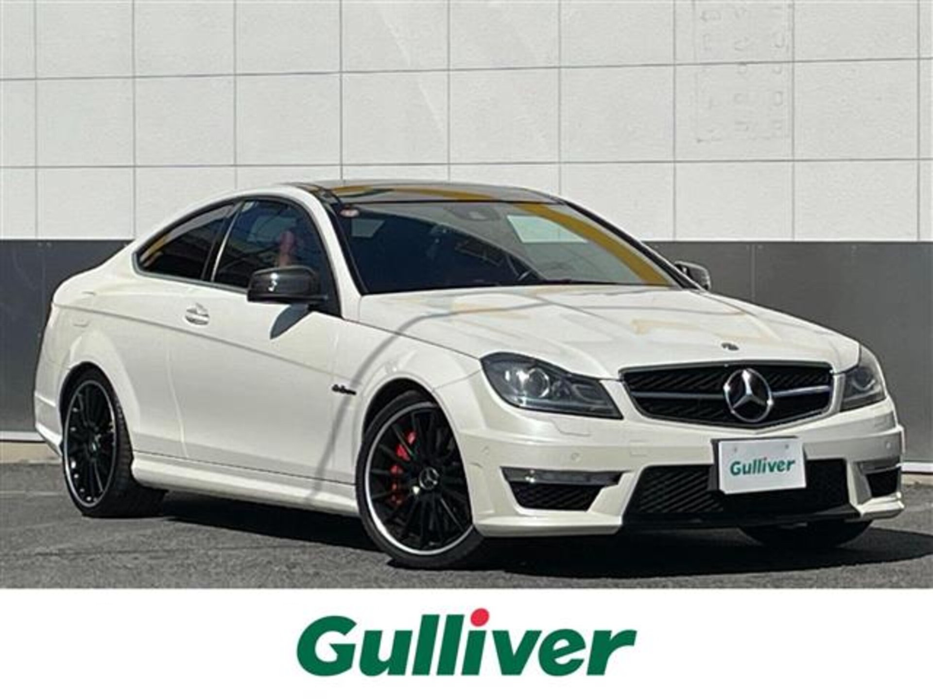 MERCEDES-BENZ C-CLASS AMG - View 1