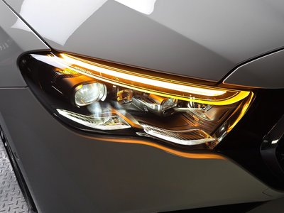 MERCEDES-BENZ E-CLASS - 9