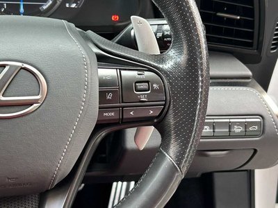 2017 Lexus LC — миниатюра 22
