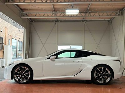 2017 Lexus LC — миниатюра 5