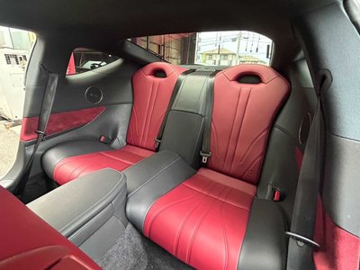 2017 Lexus LC — миниатюра 19