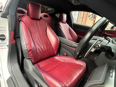 2017 Lexus LC — миниатюра 16