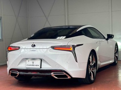 2017 Lexus LC — миниатюра 6