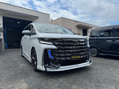 TOYOTA VELLFIRE