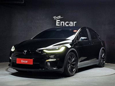 TESLA MODEL X - 1