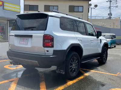 TOYOTA LAND CRUISER 250 - 6