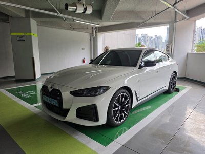 صورة 1 لـ 2025 BMW I4