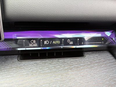 صورة مصغرة 37 لـ 2025 BMW 5 SERIES