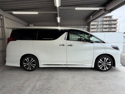 TOYOTA ALPHARD - 8