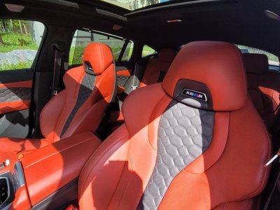 2022 BMW X6 M 缩略图 12