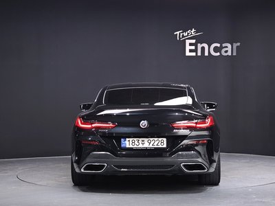 BMW 8 SERIES - 4