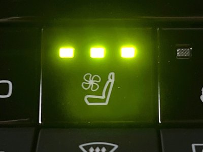 TOYOTA CROWN CROSSOVER - 7