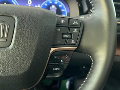 TOYOTA CROWN CROSSOVER - 5