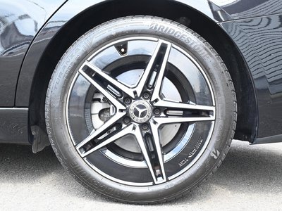 2025 MERCEDES-BENZ C-CLASS — миниатюра 18