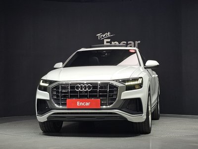 صورة 2 لـ 2023 AUDI Q8