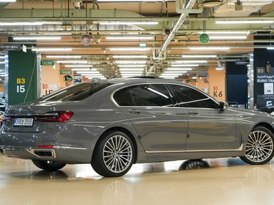 صورة 4 لـ 2021 BMW 7 SERIES