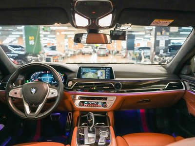 صورة 7 لـ 2021 BMW 7 SERIES