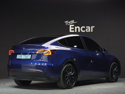 2021 Tesla MODEL Y photo 3