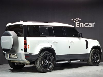 LAND ROVER DEFENDER - 3