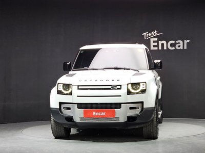 LAND ROVER DEFENDER - 2