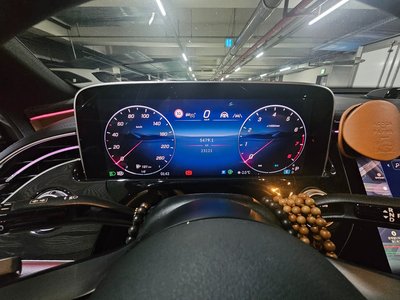 MERCEDES-BENZ E-CLASS - 7