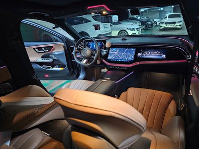 MERCEDES-BENZ E-CLASS - 8