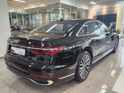 2023 AUDI A8 照片 2