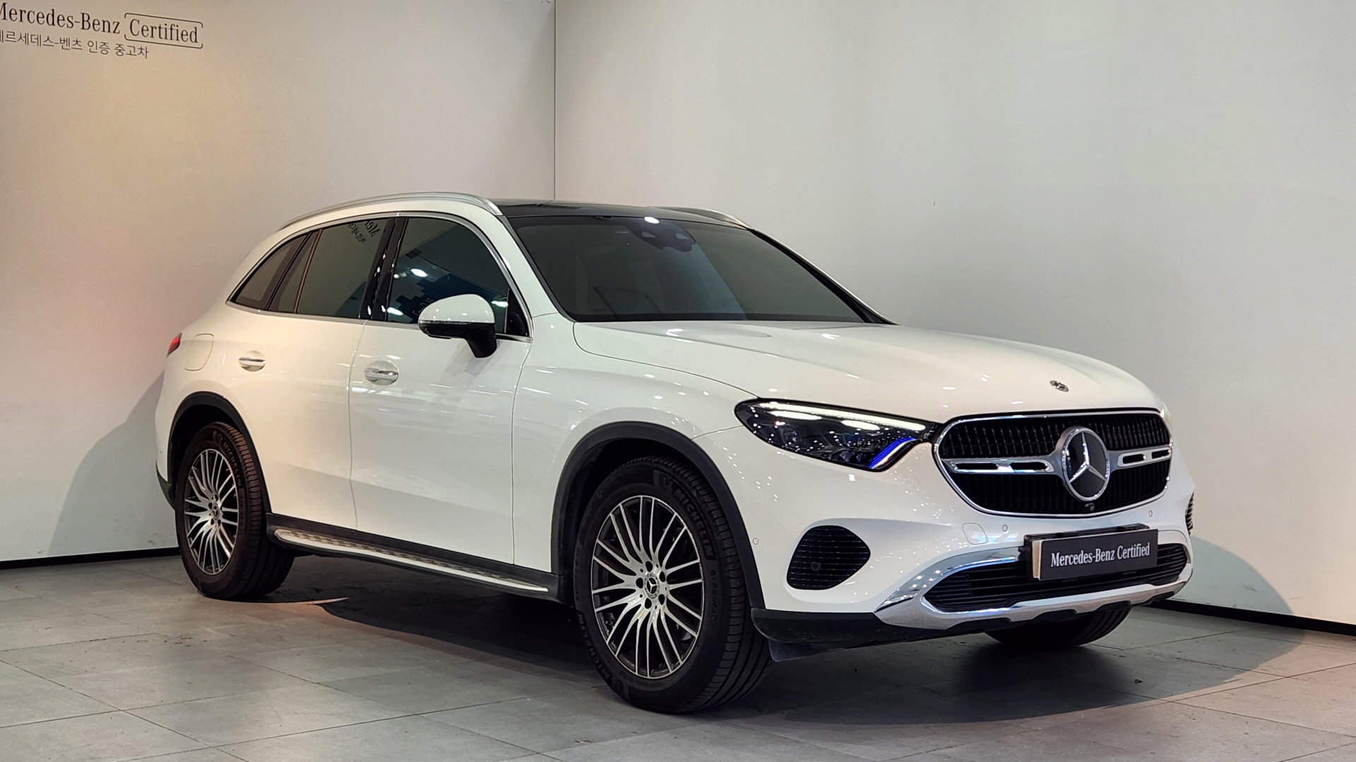 MERCEDES-BENZ GLC - View 1