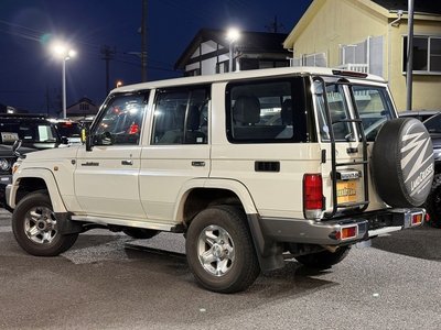 TOYOTA LAND CRUISER - 3
