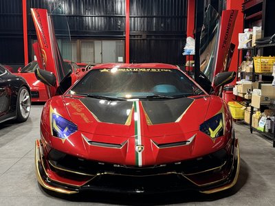 LAMBORGHINI AVENTADOR - 7