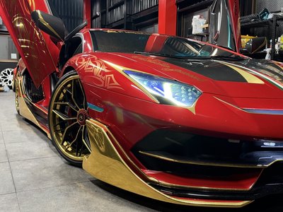 LAMBORGHINI AVENTADOR - 6