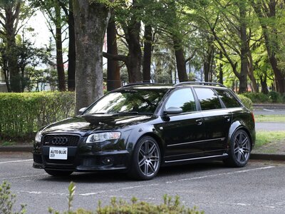 AUDI RS4 AVANT - 3