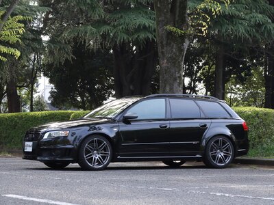 AUDI RS4 AVANT - 4