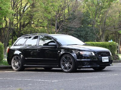 AUDI RS4 AVANT