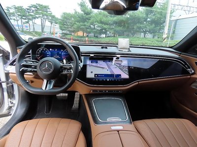 صورة 5 لـ 2024 Mercedes-BENZ E-CLASS