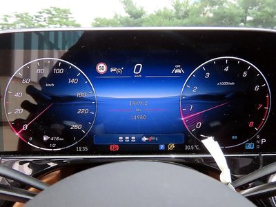صورة 9 لـ 2024 Mercedes-BENZ E-CLASS