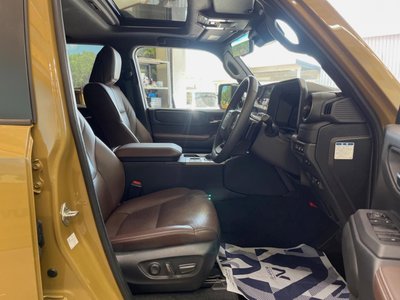 TOYOTA LAND CRUISER 250 - 7