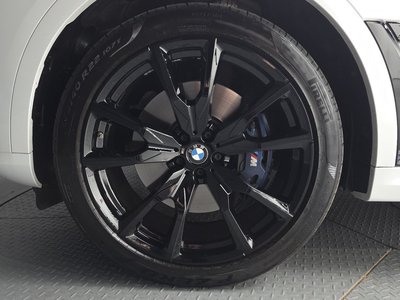 BMW X7 - 6