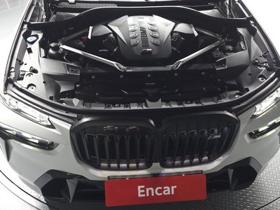 BMW X7 - 7
