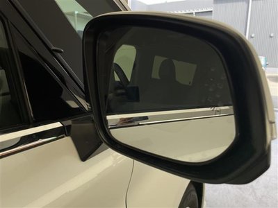 TOYOTA ALPHARD - 4