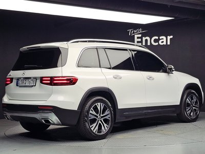 MERCEDES-BENZ GLB - 3
