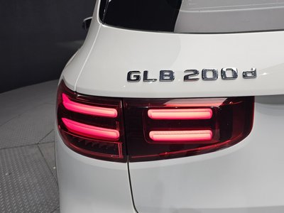 MERCEDES-BENZ GLB - 10
