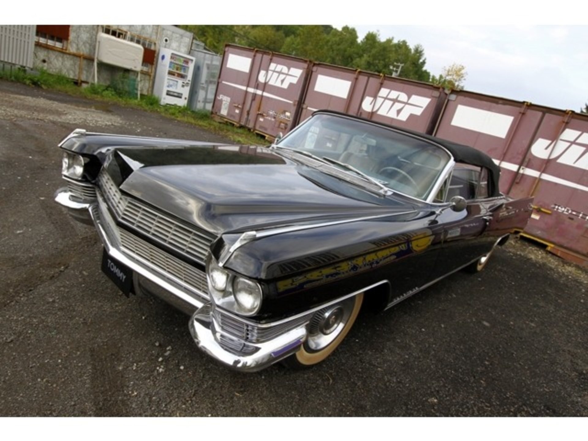 CADILLAC EL DORADO - View 1