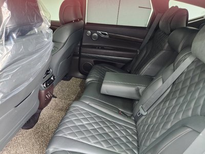 GENESIS GV80 - 8