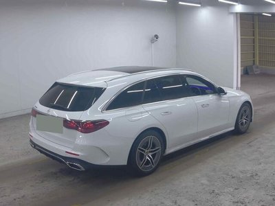 MERCEDES-BENZ E-CLASS - 5