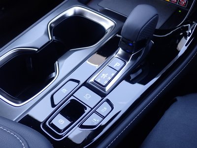 صورة مصغرة 47 لـ 2025 Lexus NX